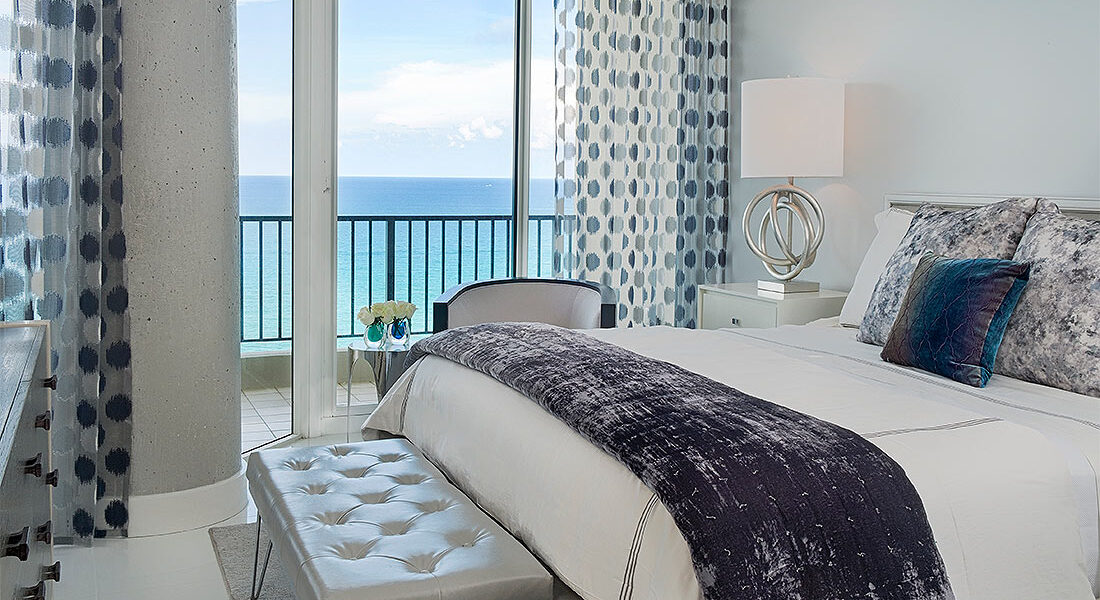 Contemporary-Oceanfront-Juno-Beach-House-7